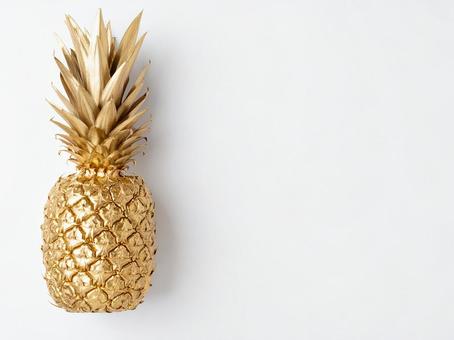金のパイナップル 金のパイナップルの写真