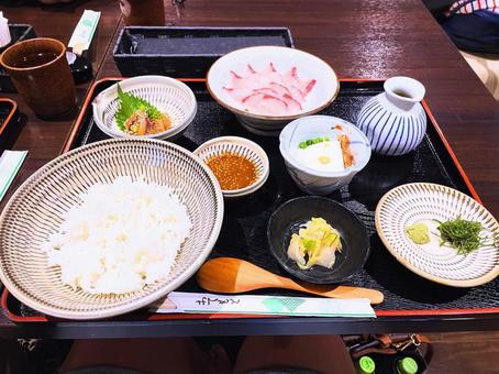 伝統的な和食の美しい定食 伝統的な和食の美しい定食の写真