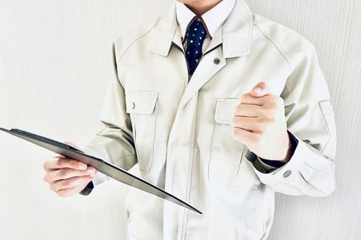 現場作業の達成を示す作業員 作業員,現場,安全の写真素材