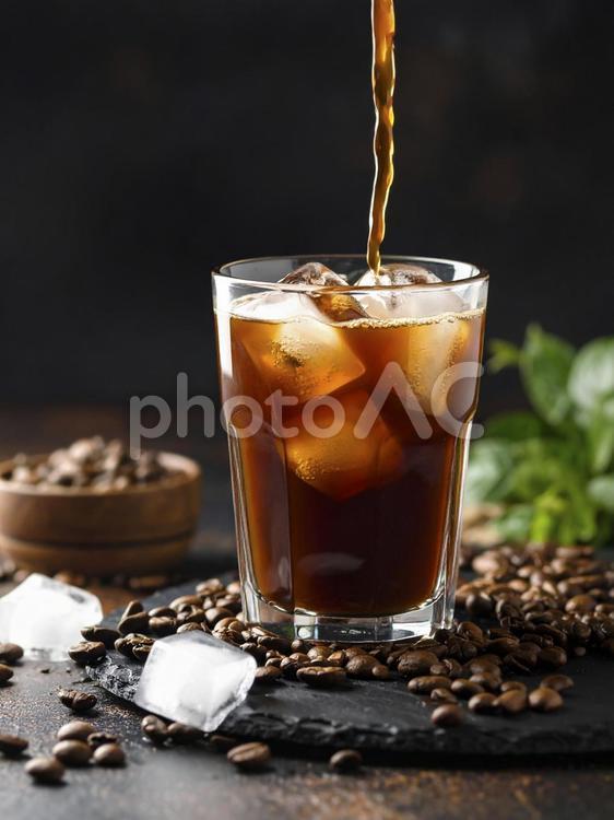 アイスコーヒー　AI生成画像    アイスコーヒー,飲み物,コップの写真素材