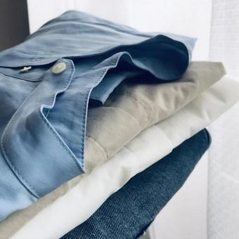 畳んだカットソー 衣類,洋服,ブラウスの写真素材