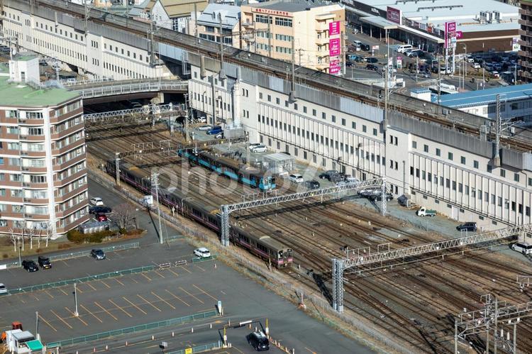 マリオス展望台から見た盛岡駅と鉄道車両 盛岡,マリオス,展望台の写真素材