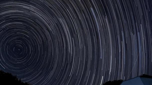 星空 星空,北極星,夜空の写真素材