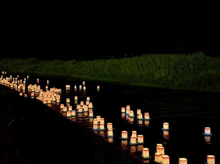 永平寺町大灯籠流しの一幕 灯籠,灯ろう,ろうそくの写真素材