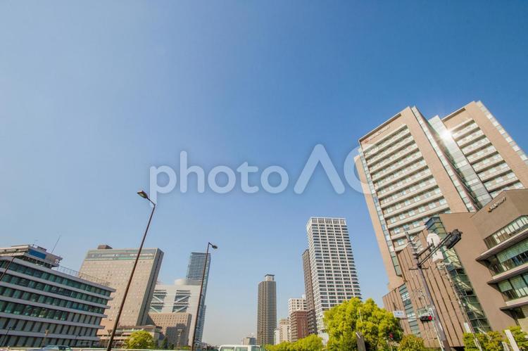 都会のイメージ（大阪：日景） 大阪の街,街並み,ビル街の写真素材