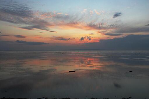 夕暮れの海_01 夕暮れの海_01の写真