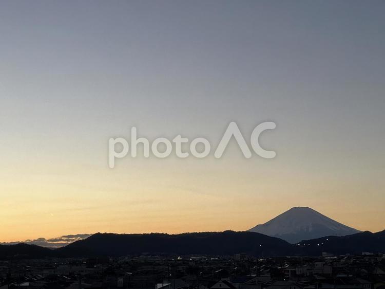 夕暮れ空と富士山 富士山,夕暮れ,夕焼けの写真素材