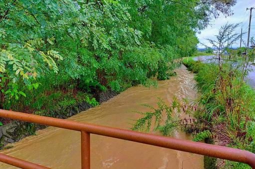 2025年9月の里山15 2025年9月の里山15 大雨,悪天候,雨上がりの写真素材