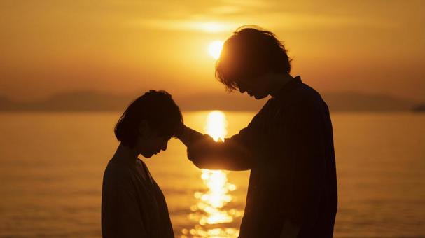 夕陽に誓う静かな想い 夕陽に誓う静かな想いの写真