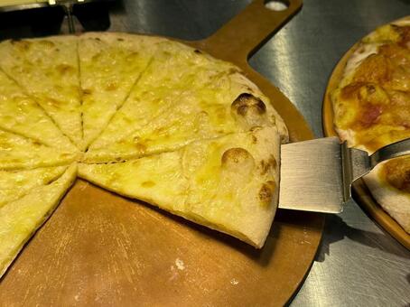 バイキング　ピザ　フォルマッジ フォルマッジ,一切れ,ピザの写真素材