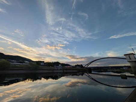 琵琶湖の夕暮れ 空,琵琶湖,夕暮れの写真素材