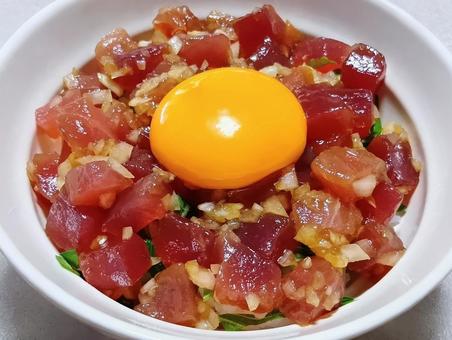 マグロのユッケ風丼 マグロのユッケ風丼 マグロ,丼,食べ物の写真素材