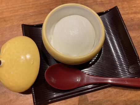 ゆずシャーベット デザート,フード,鉢の写真素材