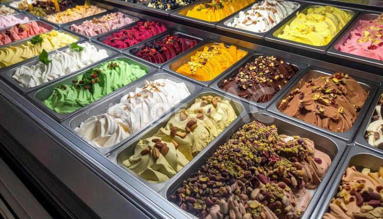たくさんの種類のアイスケースのジェラート ジェラート,アイス,アイスクリームの写真素材