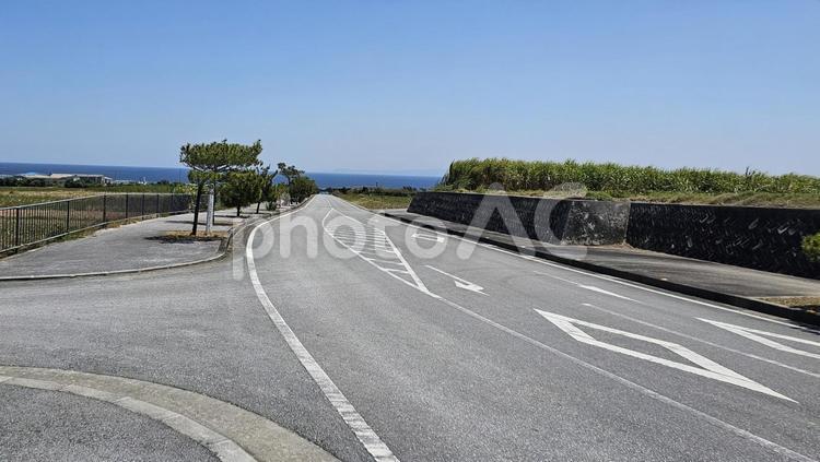 下り坂 下り坂,道路,沖縄の写真素材
