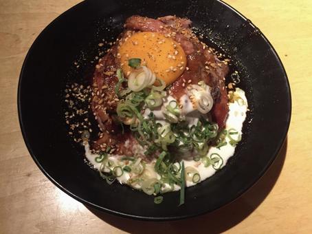 ローストビーフ丼 ローストビーフ丼の写真