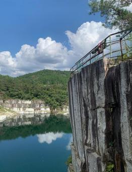 地図に無い湖 地図に無い湖の写真