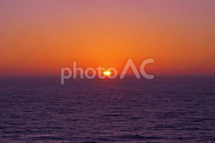 夕暮れと海６ 夕暮れ,空,海の写真素材