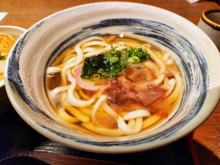 うどん うどん,かつお節,単品料理の写真素材