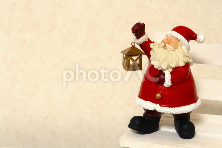 小さなサンタクロース クリスマス,サンタクロース,プレゼントの写真素材