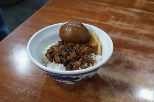 台湾味家魯肉飯の魯肉飯 台湾味家魯肉飯の魯肉飯の写真