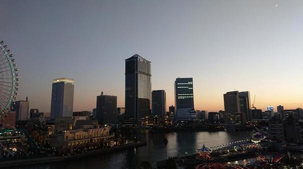 みなとみらいの夕焼け みなとみらいの夕焼けの写真