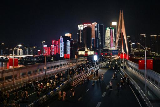 重慶夜景・千廝門大橋 重慶,千廝門大橋,夜景の写真素材
