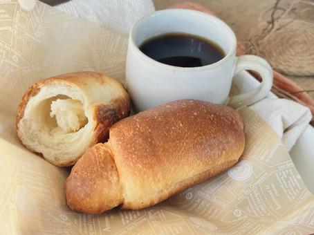 塩バターロール パン,ロールパン,塩パンの写真素材