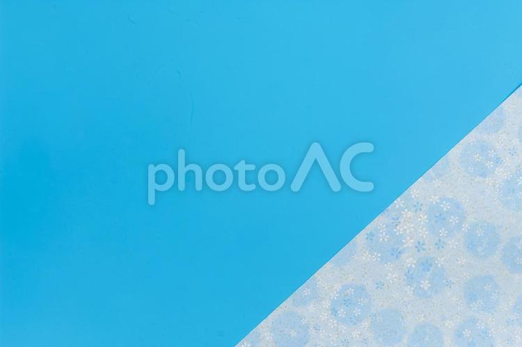 さわやかなパステルカラーと和紙の水色背景 水色,背景,壁紙の写真素材