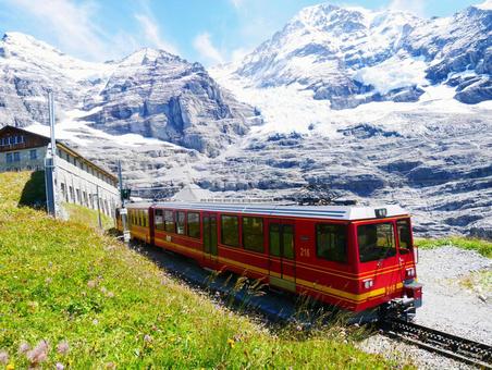 ユングフラウヨッホと登山列車 スイス,ユングフラウヨッホ,ヨーロッパの写真素材