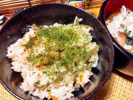 炊飯器で山菜ごはん 炊き込みご飯,おうちごはん,お手製の写真素材