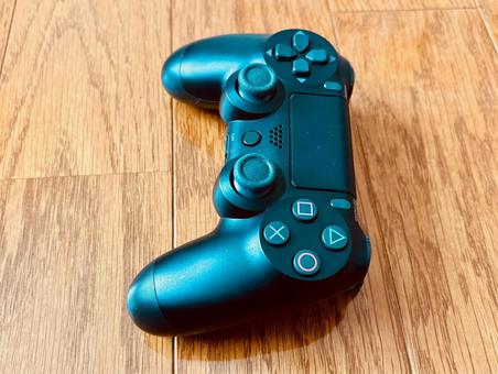 ゲーム機のコントローラー4 ゲーム機のコントローラー4 ゲーム機,コントローラー,リモコンの写真素材