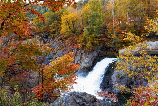 秋の滝上町の風景 滝上町,滝上渓谷錦仙峡,錦仙峡の写真素材