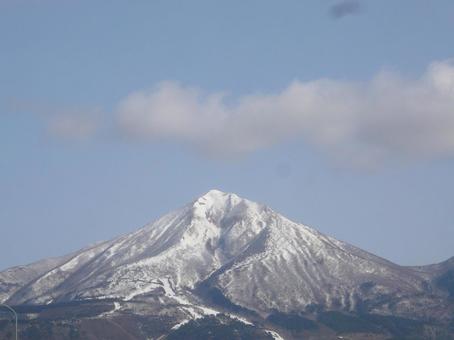 Snow and Mount Bandai, JPG Snow and Mount Bandai, JPG