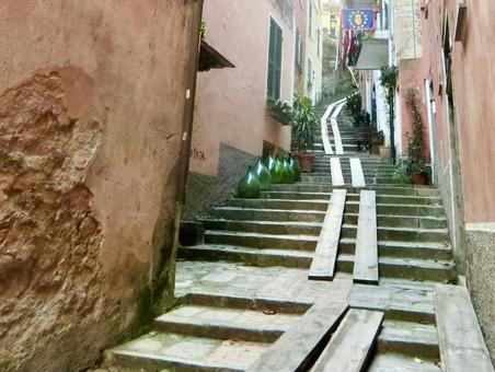 イタリア世界遺産 チンクエテッレ路地4 イタリア世界遺産 チンクエテッレ路地4 街並み,町並み,ヨーロッパの街の写真素材