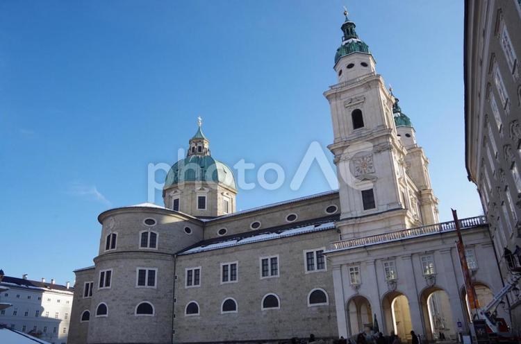 冬の教会 教会,大聖堂,ヨーロッパの写真素材