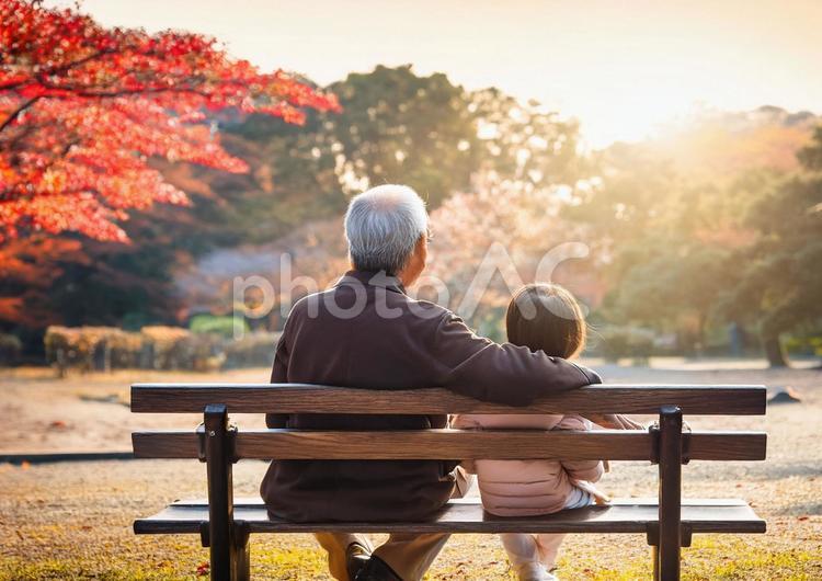 仲の良いおじいちゃんと孫 仲良し,老人,おじいさんの写真素材