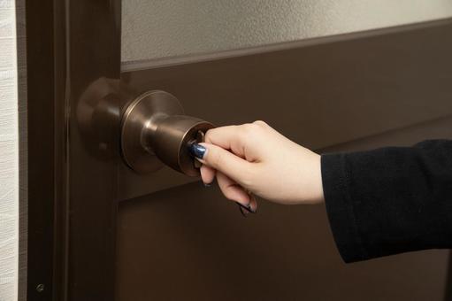 ドアに鍵をかける ドア,セキュリティ,オフィスの写真素材