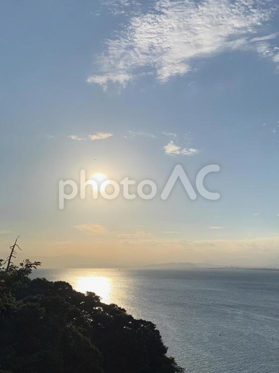 江の島から見る夕陽・Ｄ 夕陽,夕日,海の写真素材