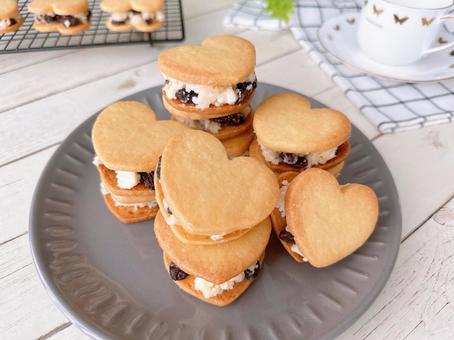 Photo, raisin sand cookies, raisin sandwich, butter sandwich, 