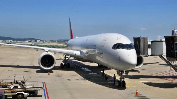 仁川国際空港の飛行機と駐機場 仁川国際空港,空港,飛行機の写真素材