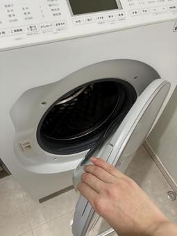 右開きドラム式洗濯機 右開きドラム式洗濯機の写真