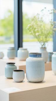 青い陶器・陶磁器・作家の作品 青い陶器・陶磁器・作家の作品の写真