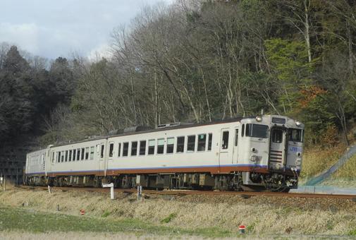キハ48　ディーゼルカー 鉄道,電車,線路の写真素材