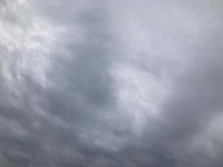 夏の曇り空 夏の曇り空の写真