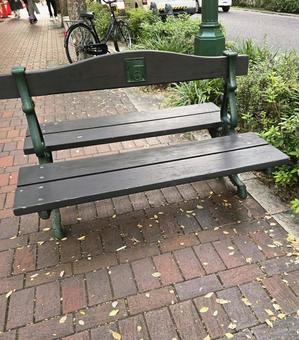 馬車道のベンチの写真