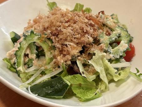 ゴーヤのサラダ ゴーヤのサラダ サラダ,野菜,野菜サラダの写真素材