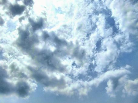 五月の雲-127 五月,青空,空の写真素材