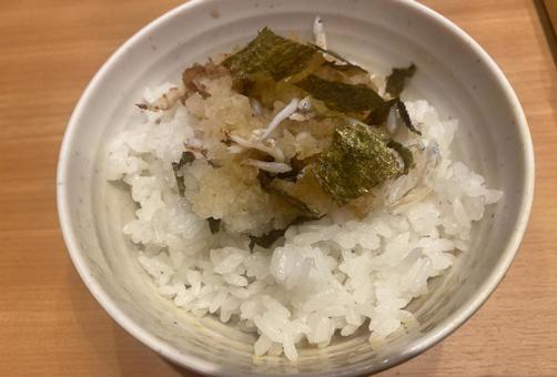 しらすかけご飯 のり 白魚 大根おろし しらすかけご飯 のり 白魚 大根おろしの写真