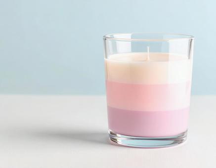 ピンク色のアロマキャンドルの写真